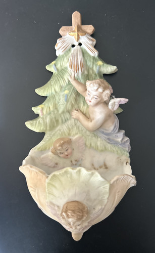 Antique bénitier aux - aux,