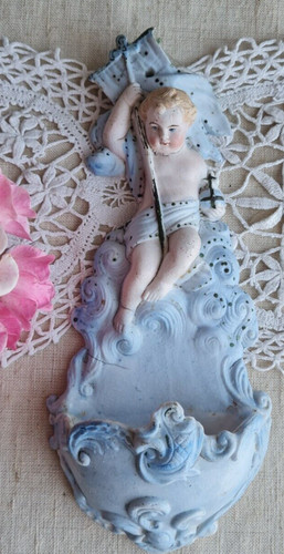 Ancien benitier biscuits porc - ancien,